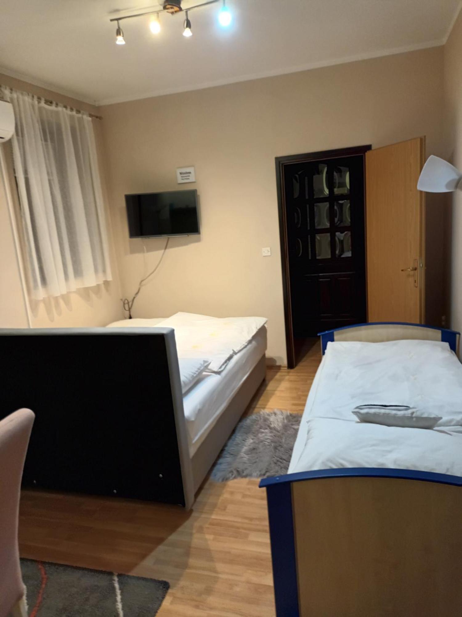 Studio Apartman Salopek Огулин Екстериор снимка